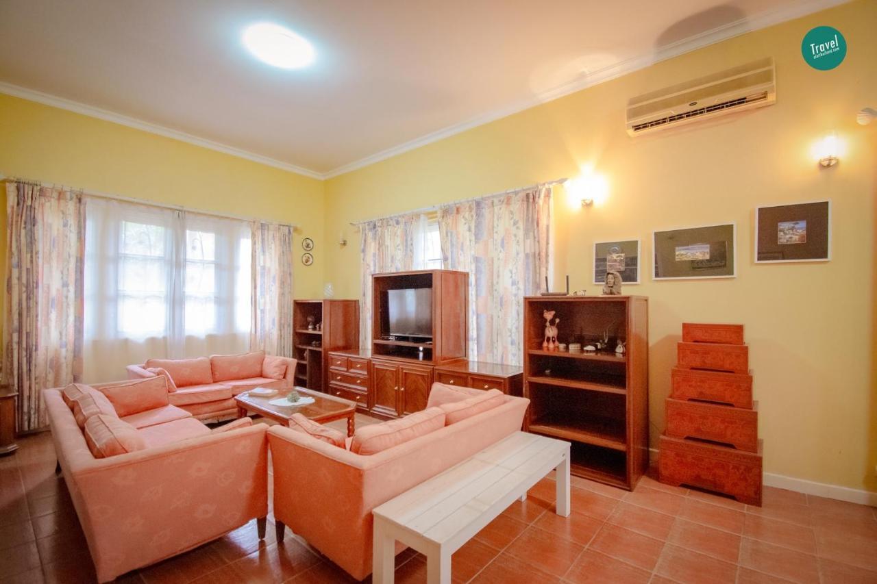 300M From Beach - Luxury Mediterranean Holiday House - Pets Welcome Bang Sare Luaran gambar